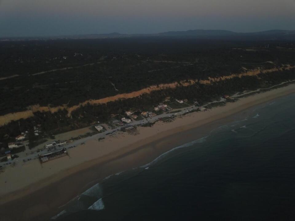 Rock'S Beach Spot Suit كوستا دا كاباريكا المظهر الخارجي الصورة